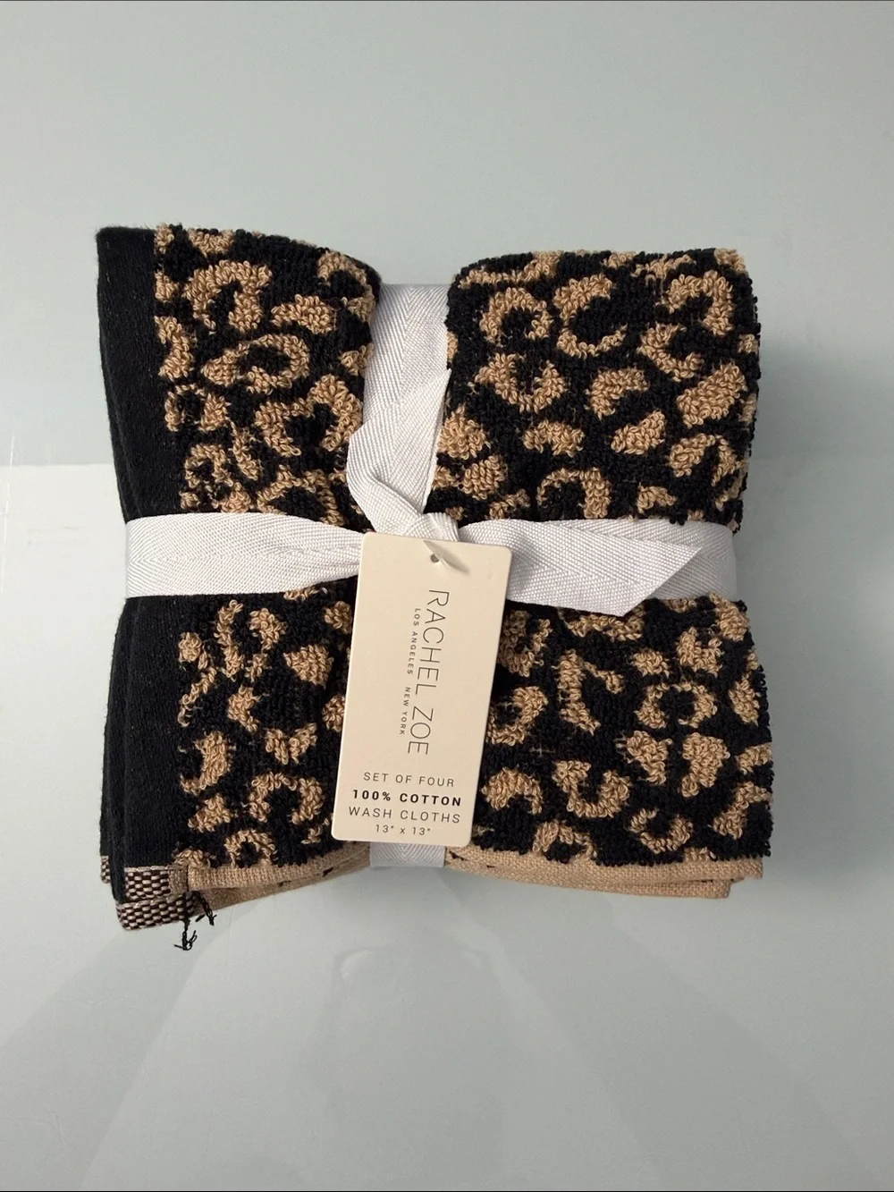 NWT Rachel Zoe Cheetah Print Wash Cloth Set